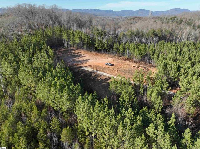 38 Old Plantation Road, Travelers Rest, SC 29690