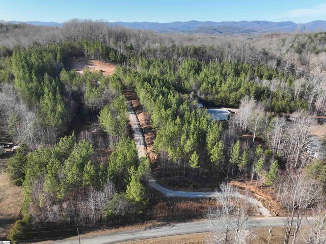 38 Old Plantation Road, Travelers Rest, SC 29690