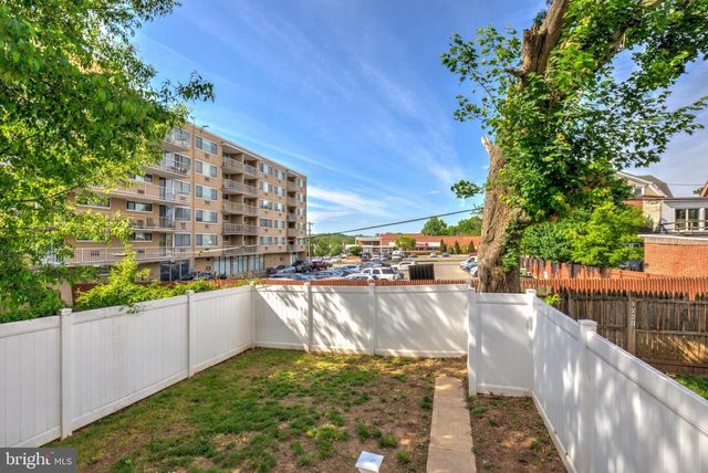 1218 W AIRY ST, Norristown, PA 19401