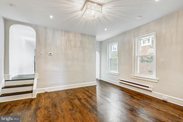 1218 W AIRY ST, Norristown, PA 19401