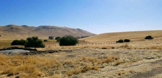 20351 Thermal Road, Sanger, CA 93657