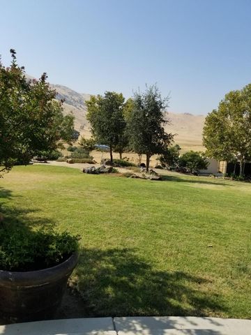 20351 Thermal Road, Sanger, CA 93657