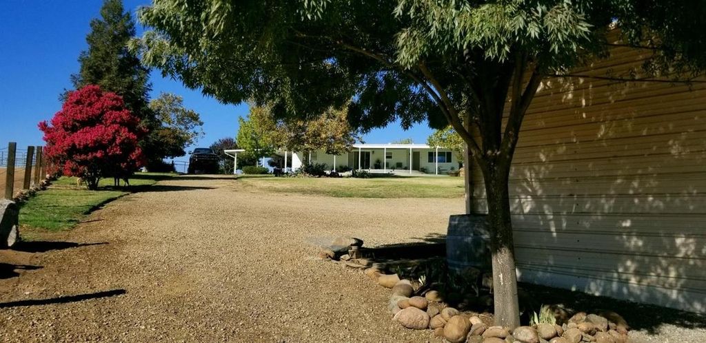 20351 Thermal Road, Sanger, CA 93657