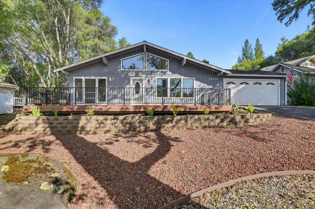 18278 Jayhawk Dr, Penn Valley, CA 95946