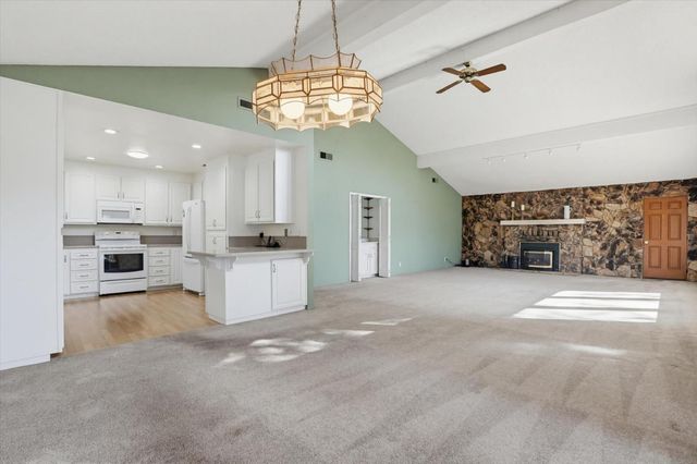 18278 Jayhawk Dr, Penn Valley, CA 95946