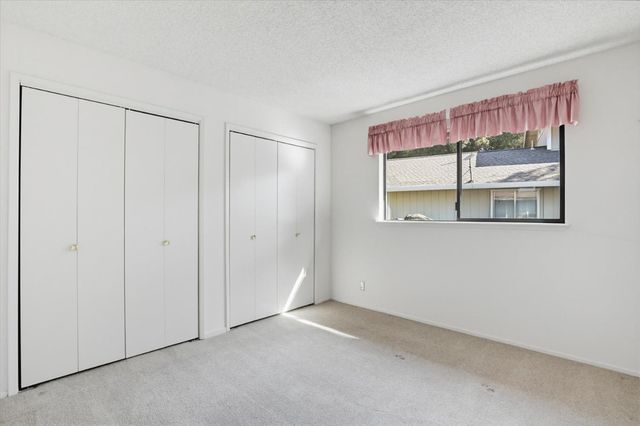 18278 Jayhawk Dr, Penn Valley, CA 95946