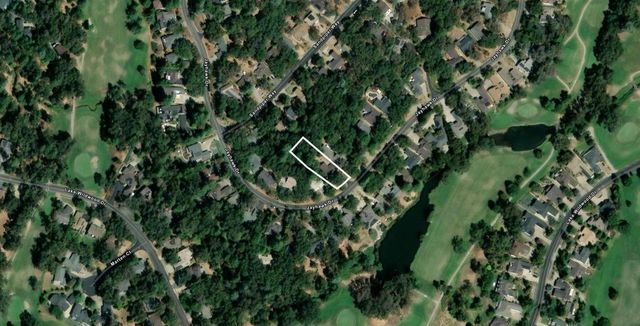 18278 Jayhawk Dr, Penn Valley, CA 95946
