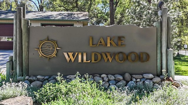 18278 Jayhawk Dr, Penn Valley, CA 95946