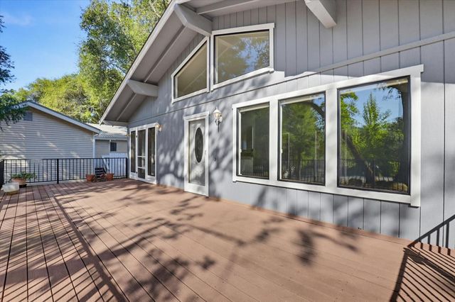 18278 Jayhawk Dr, Penn Valley, CA 95946