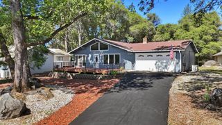 18278 Jayhawk Dr, Penn Valley, CA 95946