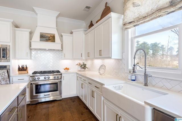 2520 SCARLET LANE, Hoover, AL 35242