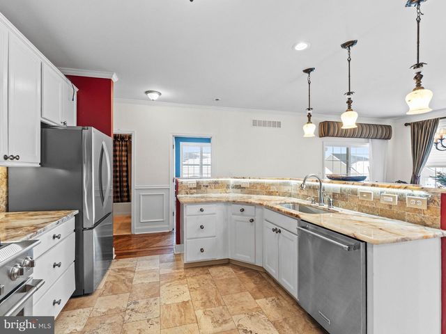 2677 FOXGLOVE LN, Philadelphia, PA 19116