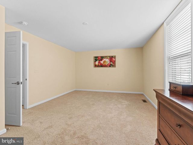 2677 FOXGLOVE LN, Philadelphia, PA 19116