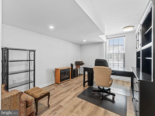 2677 FOXGLOVE LN, Philadelphia, PA 19116