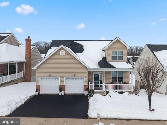 2677 FOXGLOVE LN, Philadelphia, PA 19116