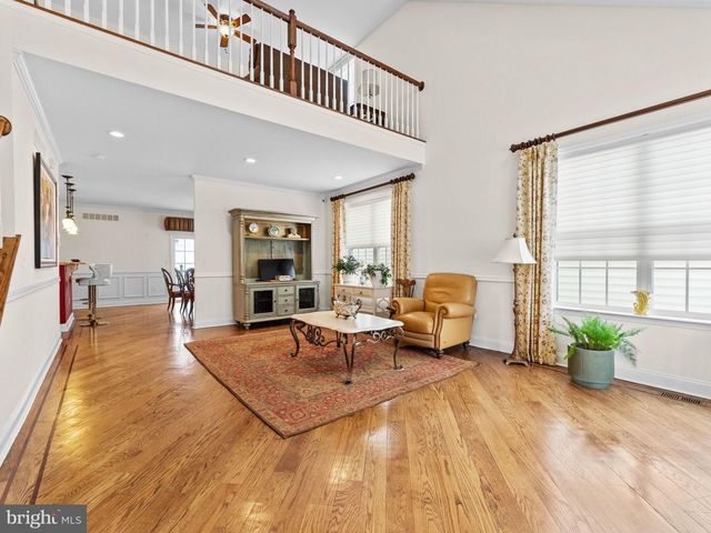 2677 FOXGLOVE LN, Philadelphia, PA 19116