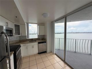 7601 E Treasure Drive 2220, North Bay Village, FL 33141