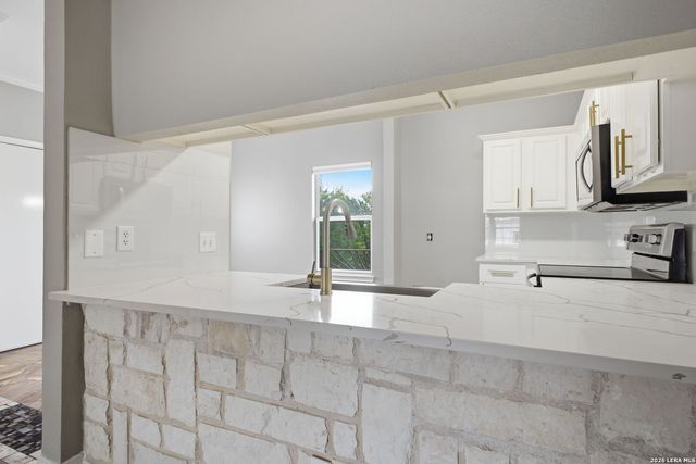 21810 Goldcrest, San Antonio, TX 78260