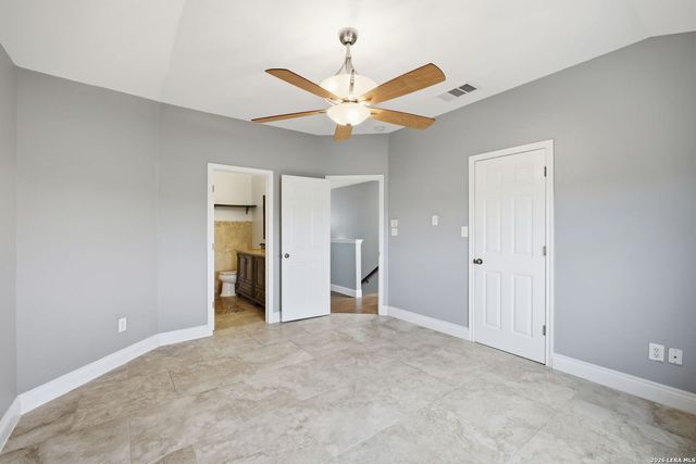 21810 Goldcrest, San Antonio, TX 78260