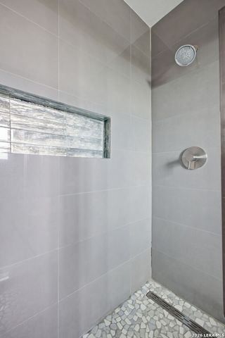 21810 Goldcrest, San Antonio, TX 78260