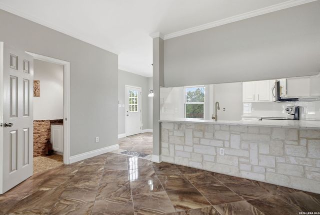 21810 Goldcrest, San Antonio, TX 78260