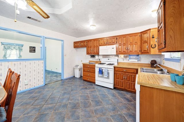 130 Blue Water, East Tawakoni, TX 75472