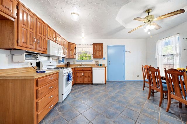 130 Blue Water, East Tawakoni, TX 75472