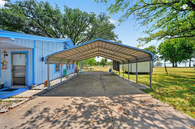 130 Blue Water, East Tawakoni, TX 75472