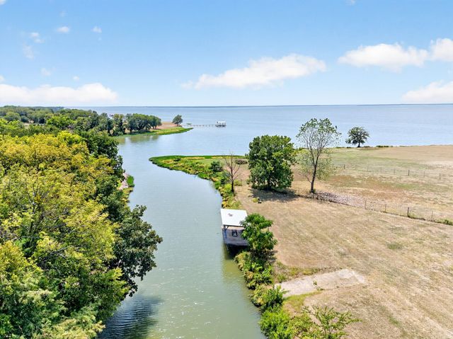 130 Blue Water, East Tawakoni, TX 75472