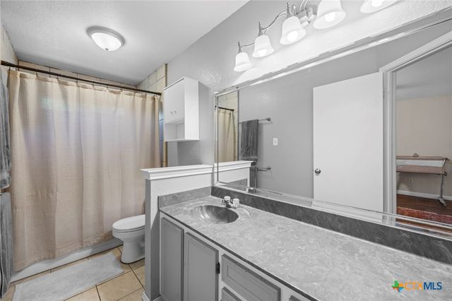 213 W Anderson Avenue, Copperas Cove, TX 76522