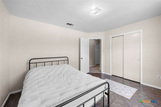 213 W Anderson Avenue, Copperas Cove, TX 76522