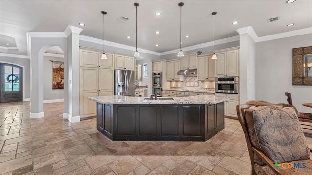 368 Rancho Road, New Braunfels, TX 78130