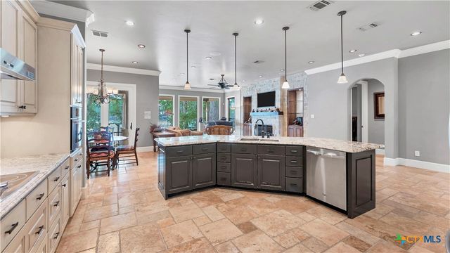 368 Rancho Road, New Braunfels, TX 78130