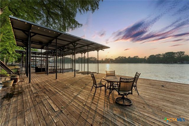 368 Rancho Road, New Braunfels, TX 78130
