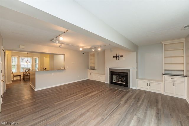 16457 Emerald Point, Middleburg Heights, OH 44130