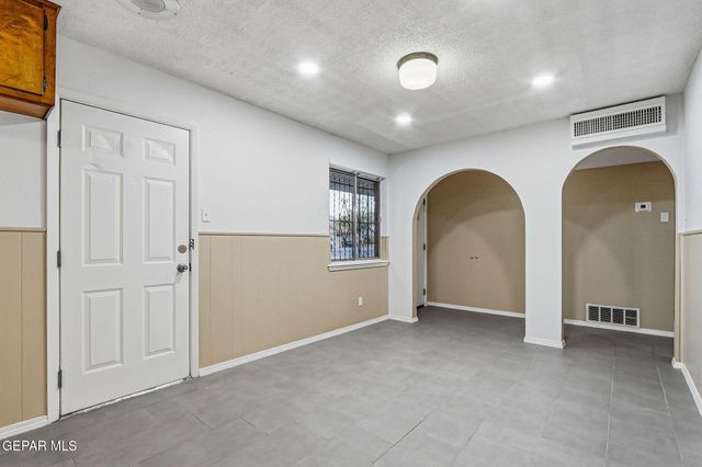 7221 ALTO REY Avenue, El Paso, TX 79912