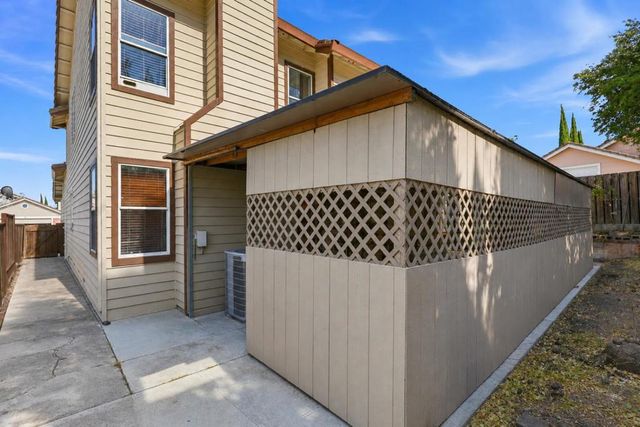1182 Seasons Drive, Pittsburg, CA 94565