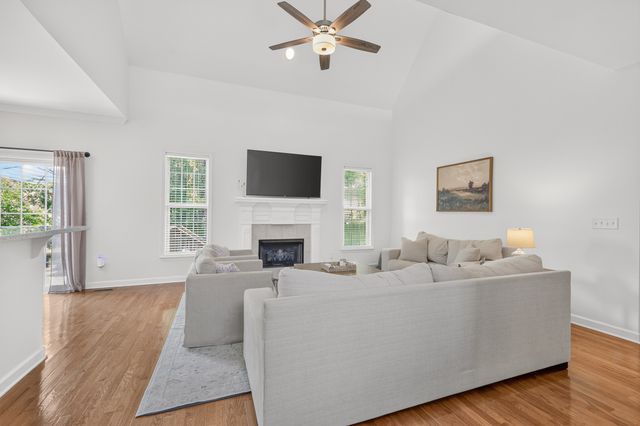5029 Claude Dr, Smyrna, TN 37167