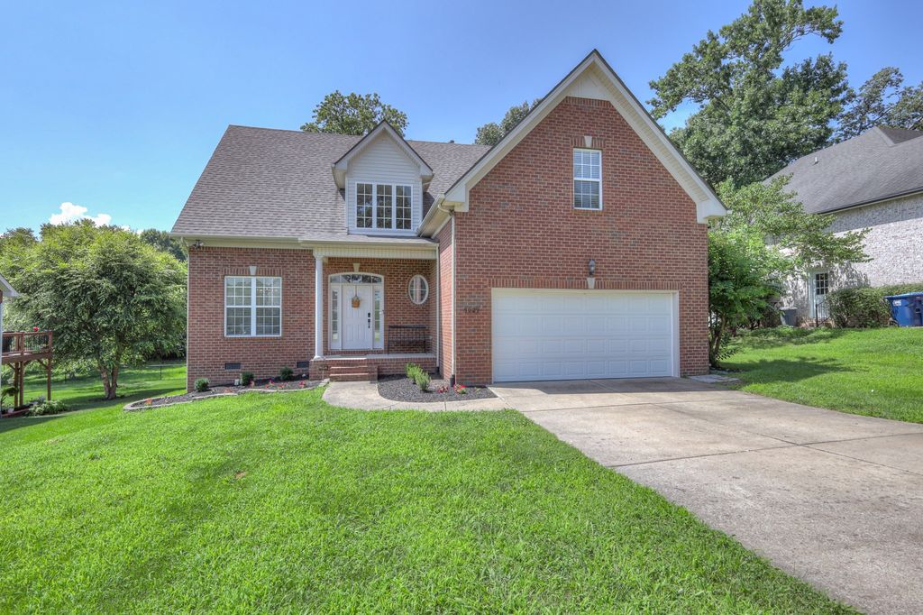 5029 Claude Dr, Smyrna, TN 37167