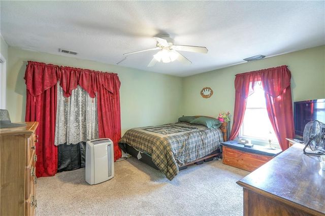 6500 NW 128th Street, Kansas City, MO 64164