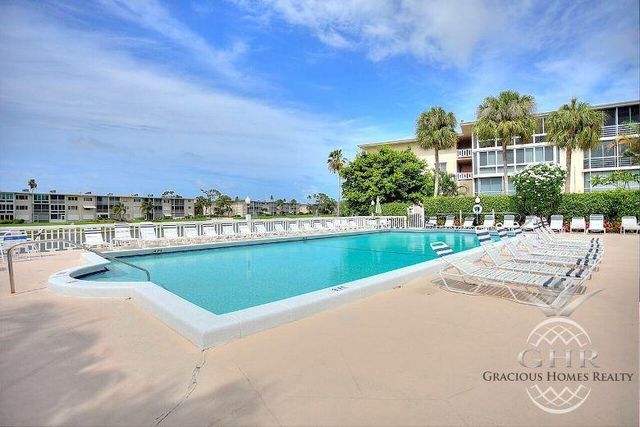 2566 S Garden Drive S 202, Lake Worth, FL 33461