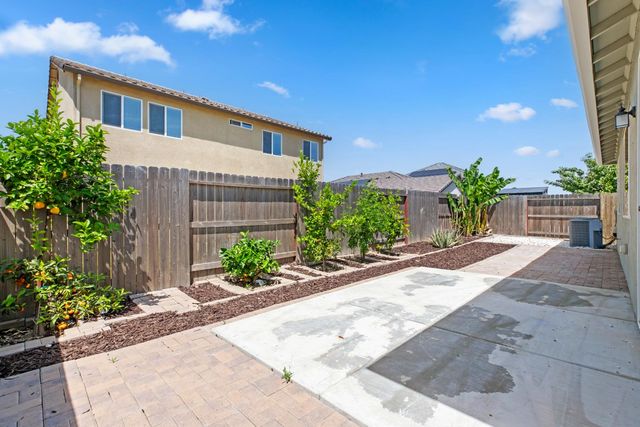 1777 Townsend Ave, Manteca, CA 95337
