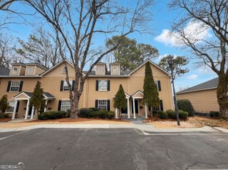 806 Brighton Point, Atlanta, GA 30328