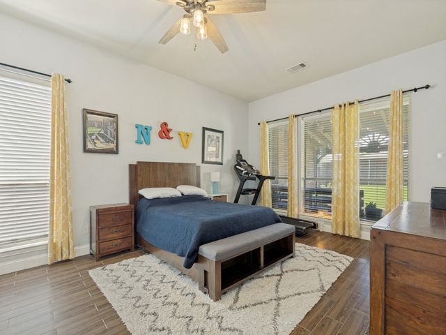 607 Chalk Hill Lane, Murphy, TX 75094