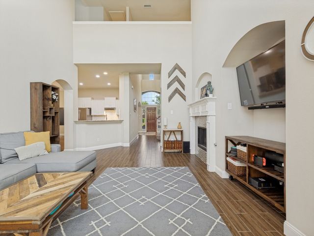607 Chalk Hill Lane, Murphy, TX 75094
