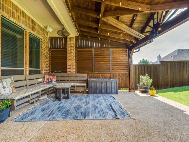 607 Chalk Hill Lane, Murphy, TX 75094