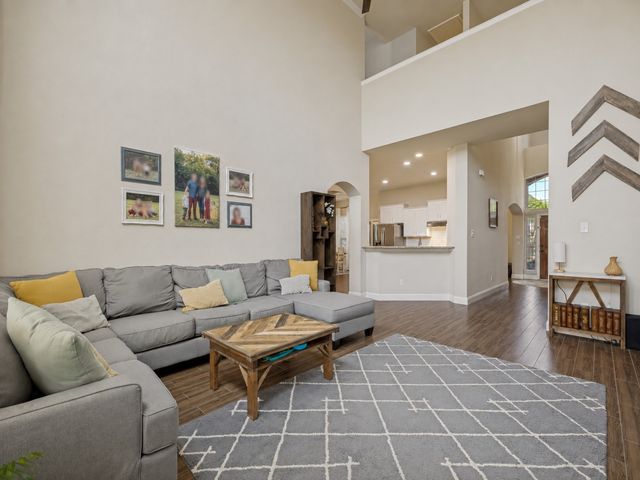 607 Chalk Hill Lane, Murphy, TX 75094