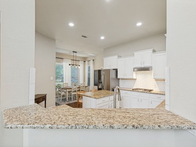 607 Chalk Hill Lane, Murphy, TX 75094