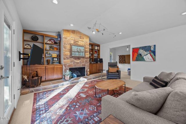 2959 Rue Sans Famille, Raleigh, NC 27607