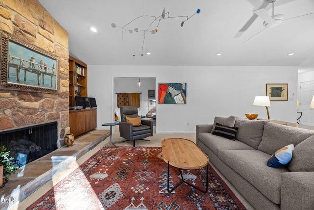 2959 Rue Sans Famille, Raleigh, NC 27607